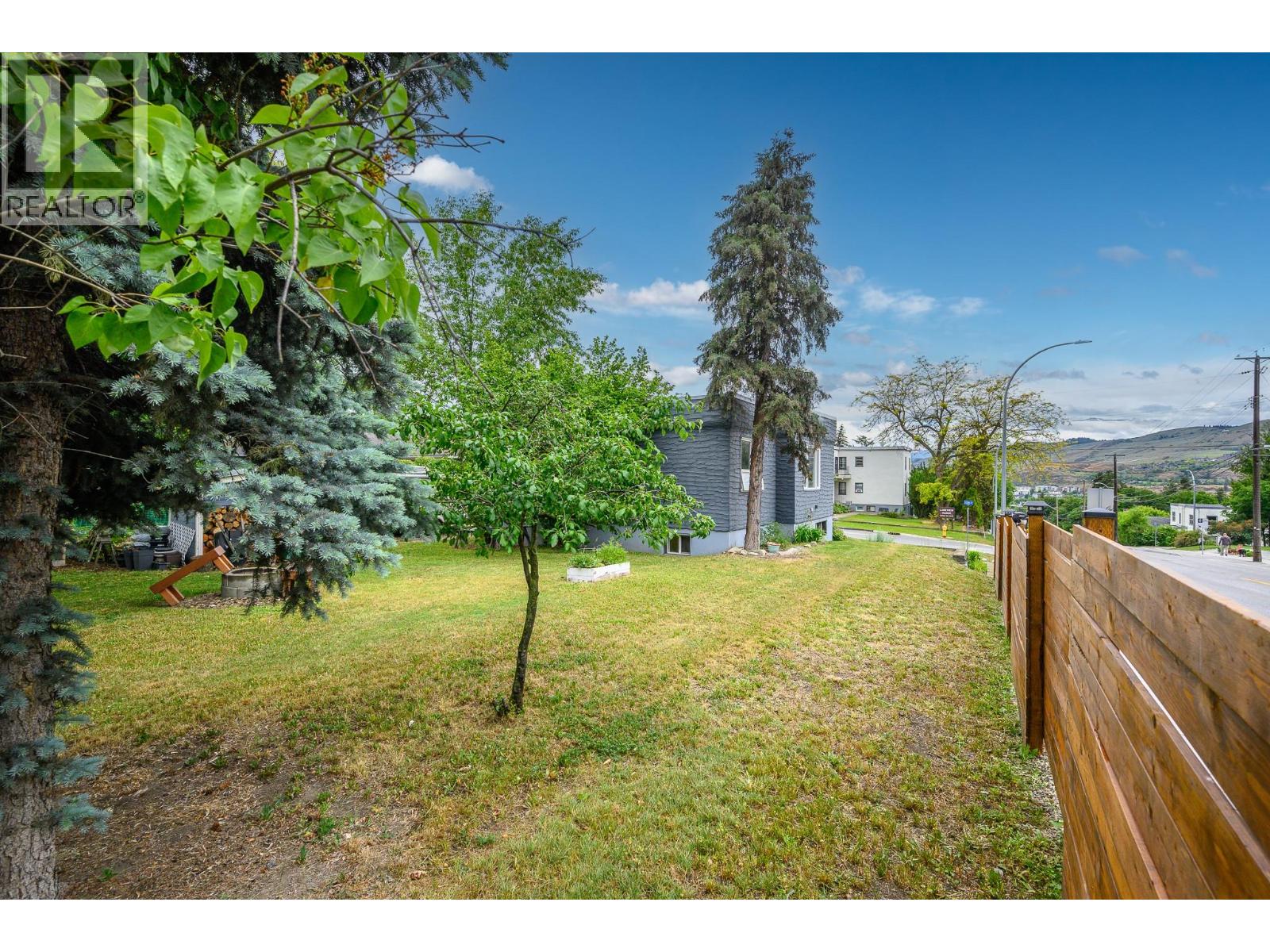 1906 32 Avenue - Image 34