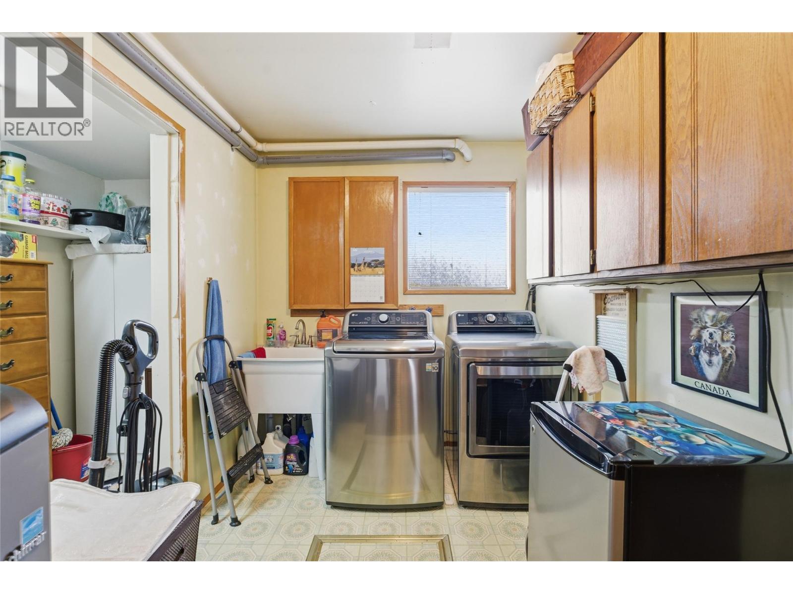 2102 CLAPPERTON Avenue - 50