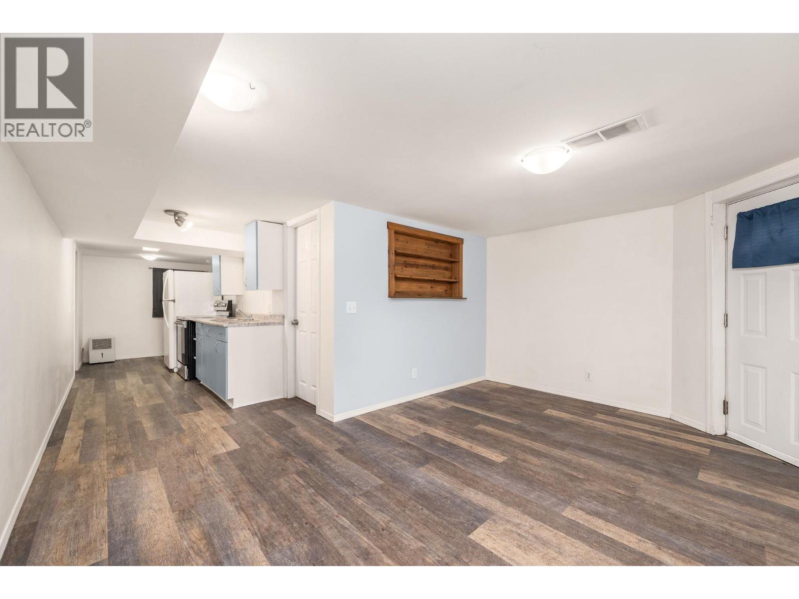 1906 32 Avenue - Image 31