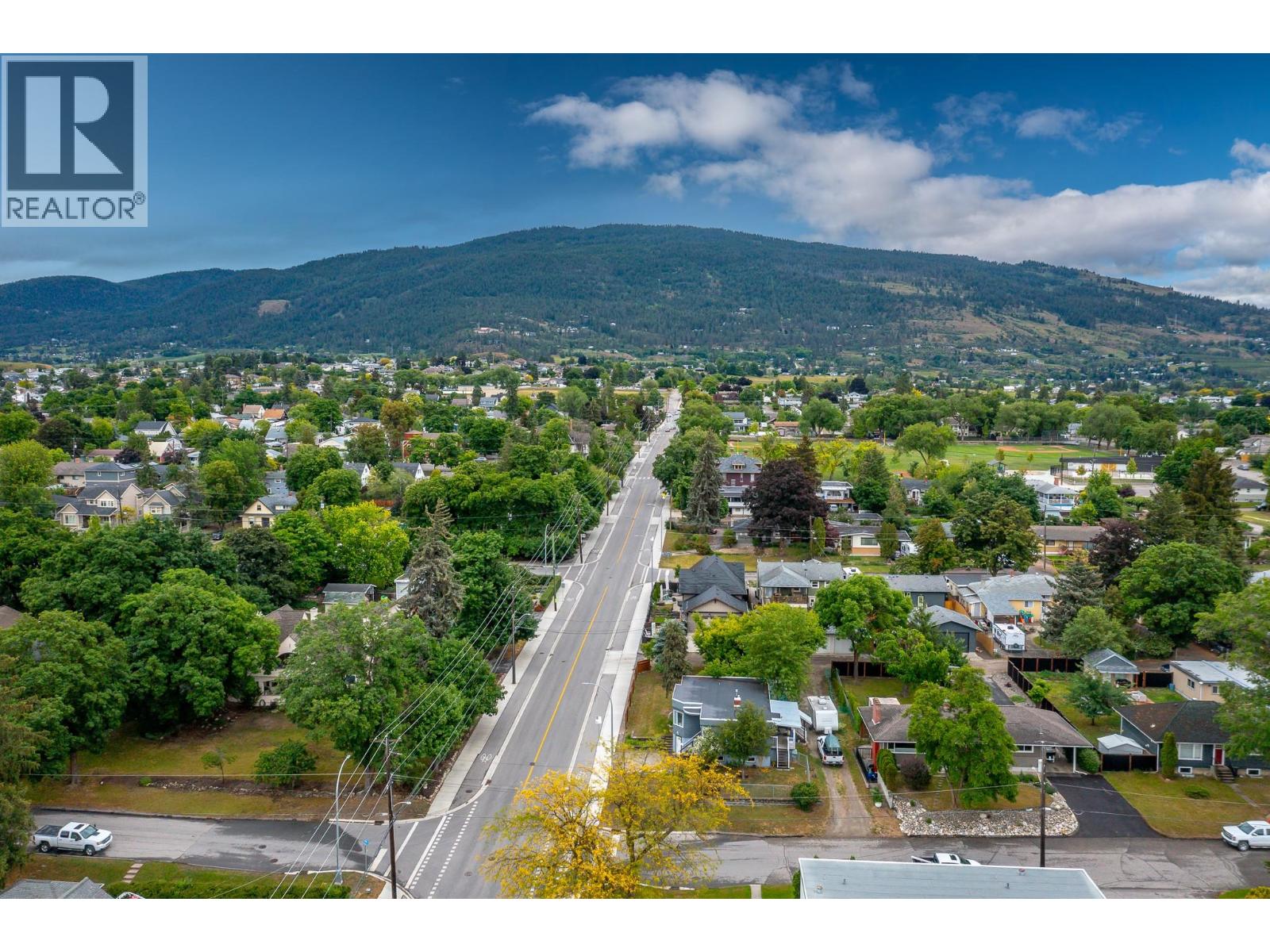 1906 32 Avenue - Image 39