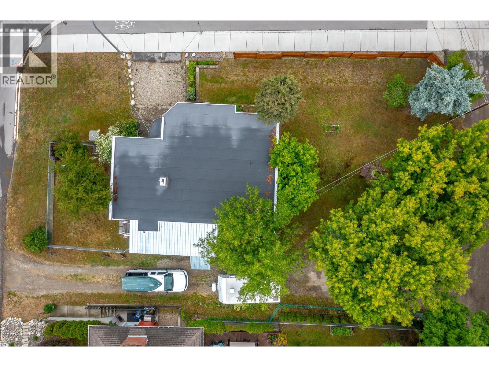 1906 32 Avenue - 46