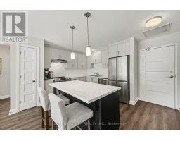 102 - 271 Belfort Street, Russell, ON K0A1W0 Photo 18