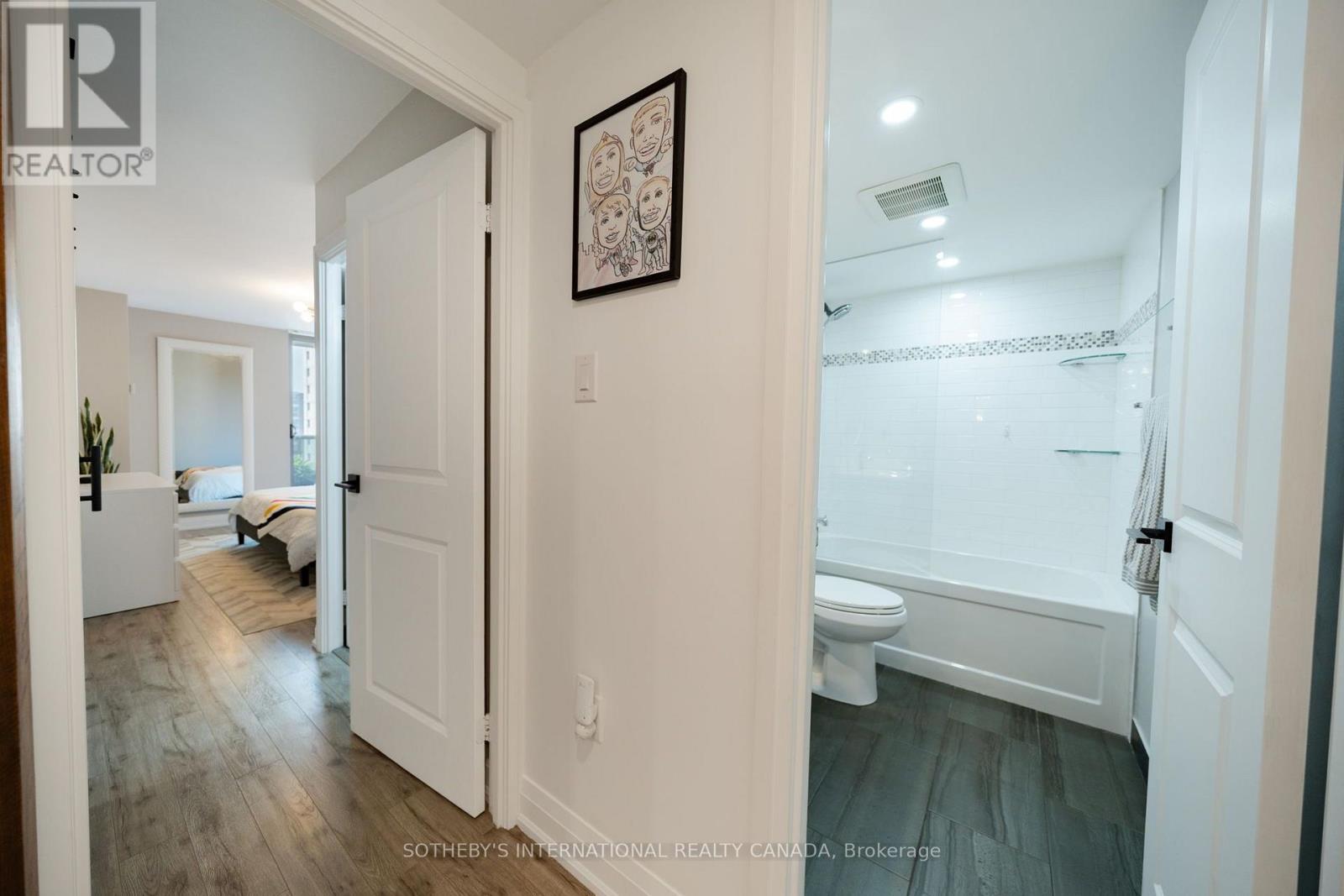 #1110 812 BURNHAMTHORPE ROAD - Image 20