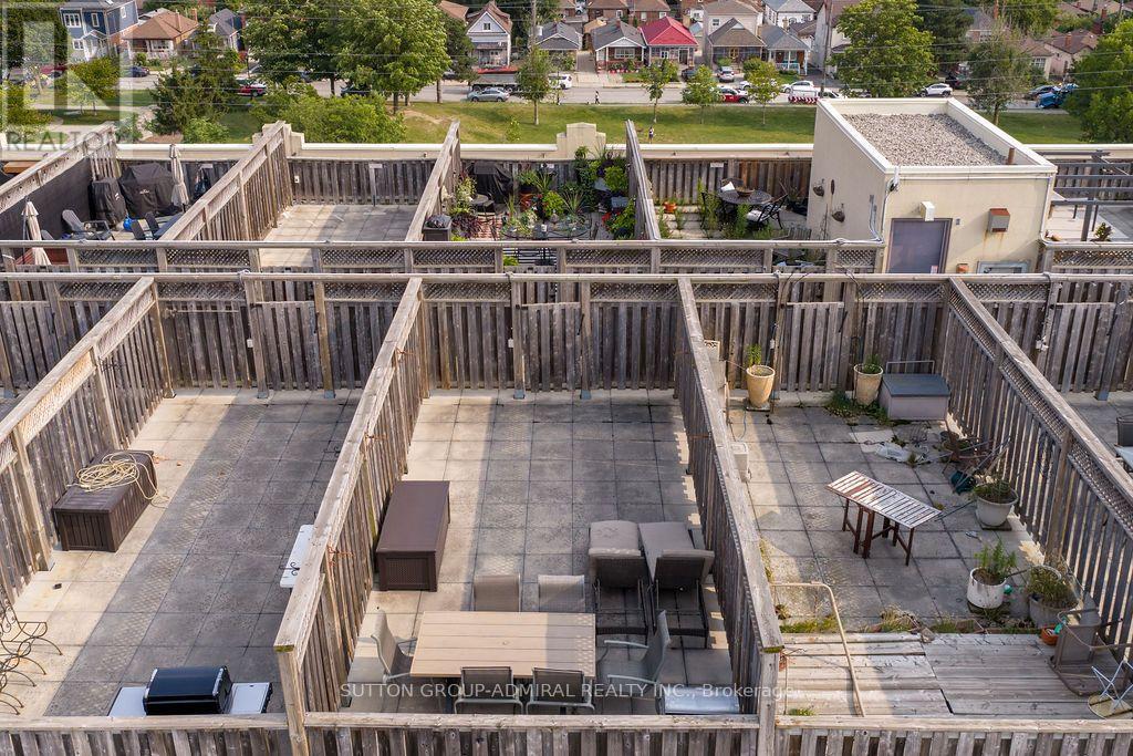 #124 1001 ROSELAWN AVENUE - Image 25