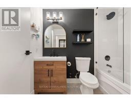 124 - 1001 Roselawn Avenue, Toronto, ON M6B4M4 Photo 13