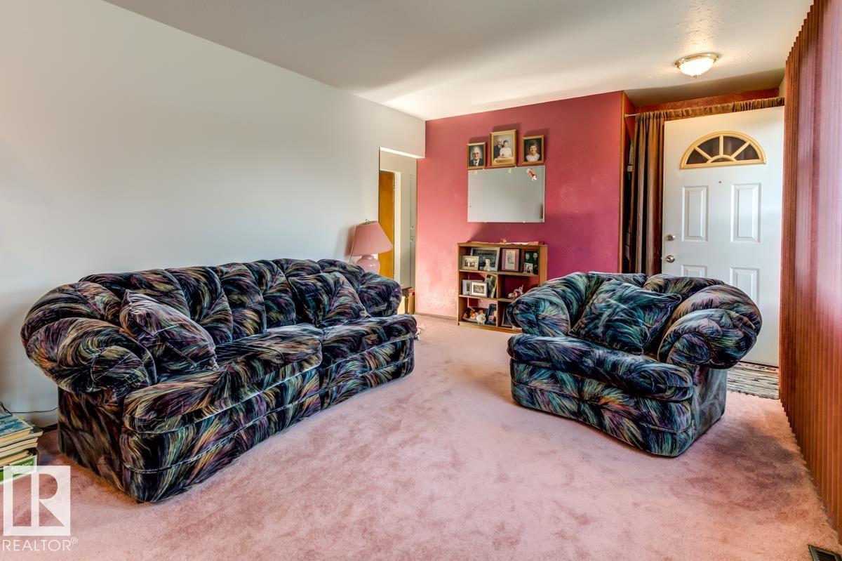 13517 136 ST NW - 10