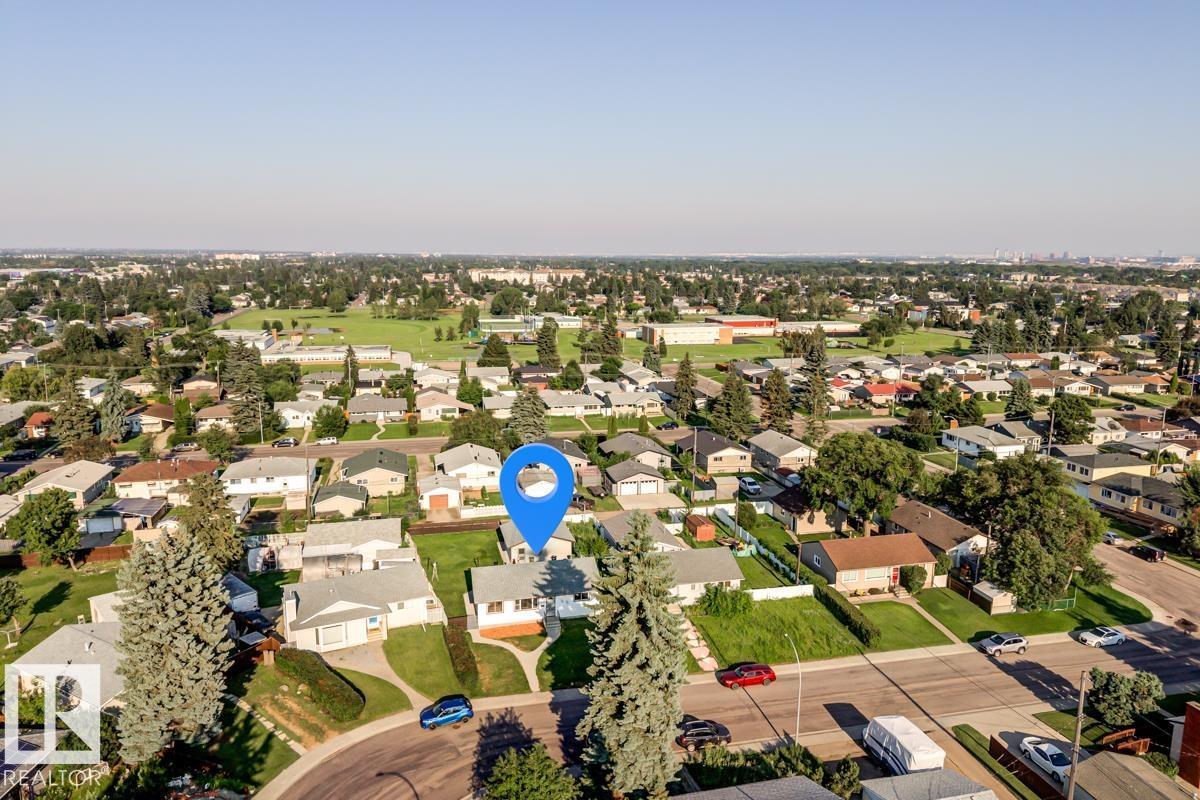 13517 136 ST NW - 61