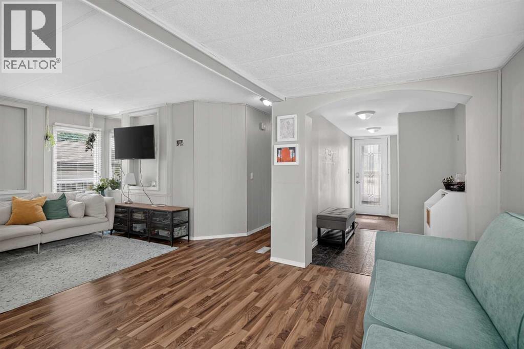 913 Spring Haven Court SE, Big Springs, Airdrie photo 4