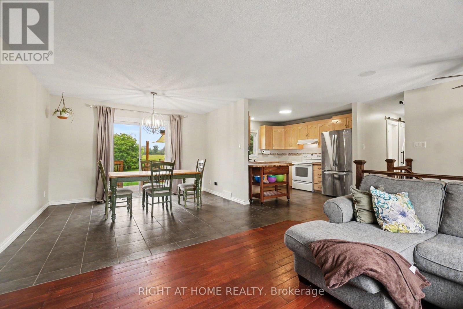 3320 GENDRON ROAD - Image 9