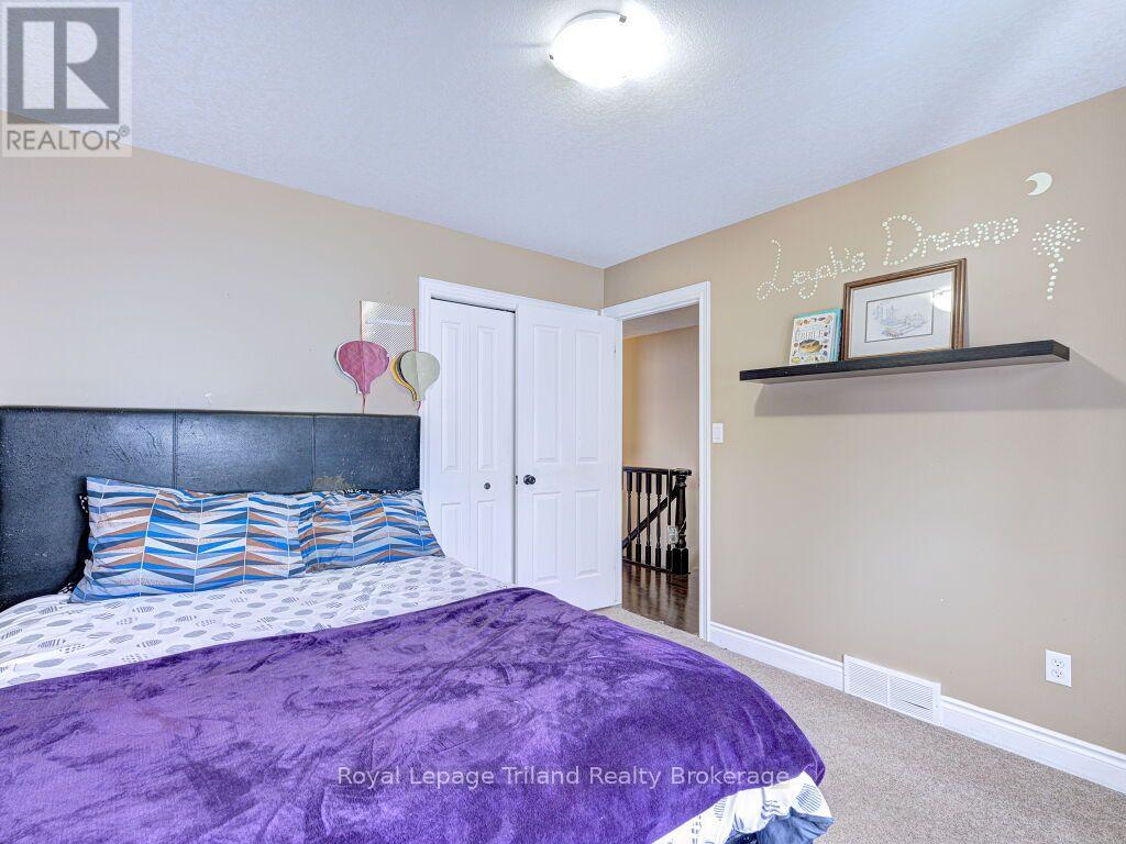 761 GLENWOOD ROAD N - Image 28