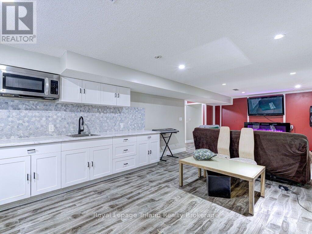 761 GLENWOOD ROAD N - Image 45