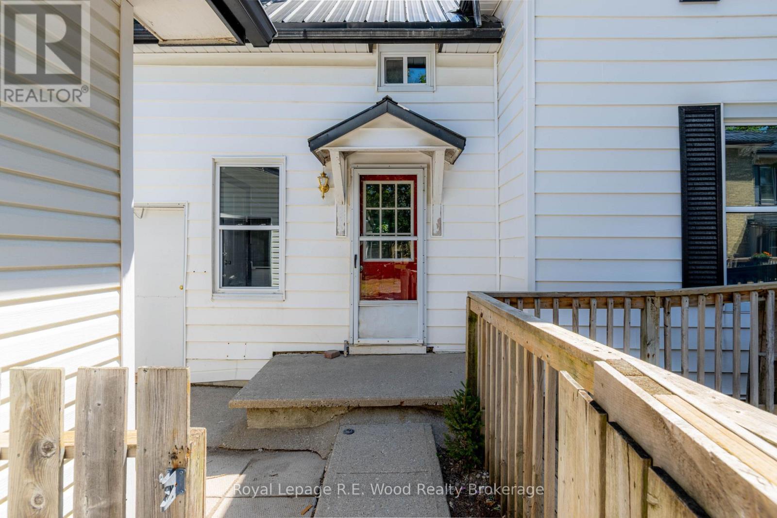 311 TALBOT STREET E - 7