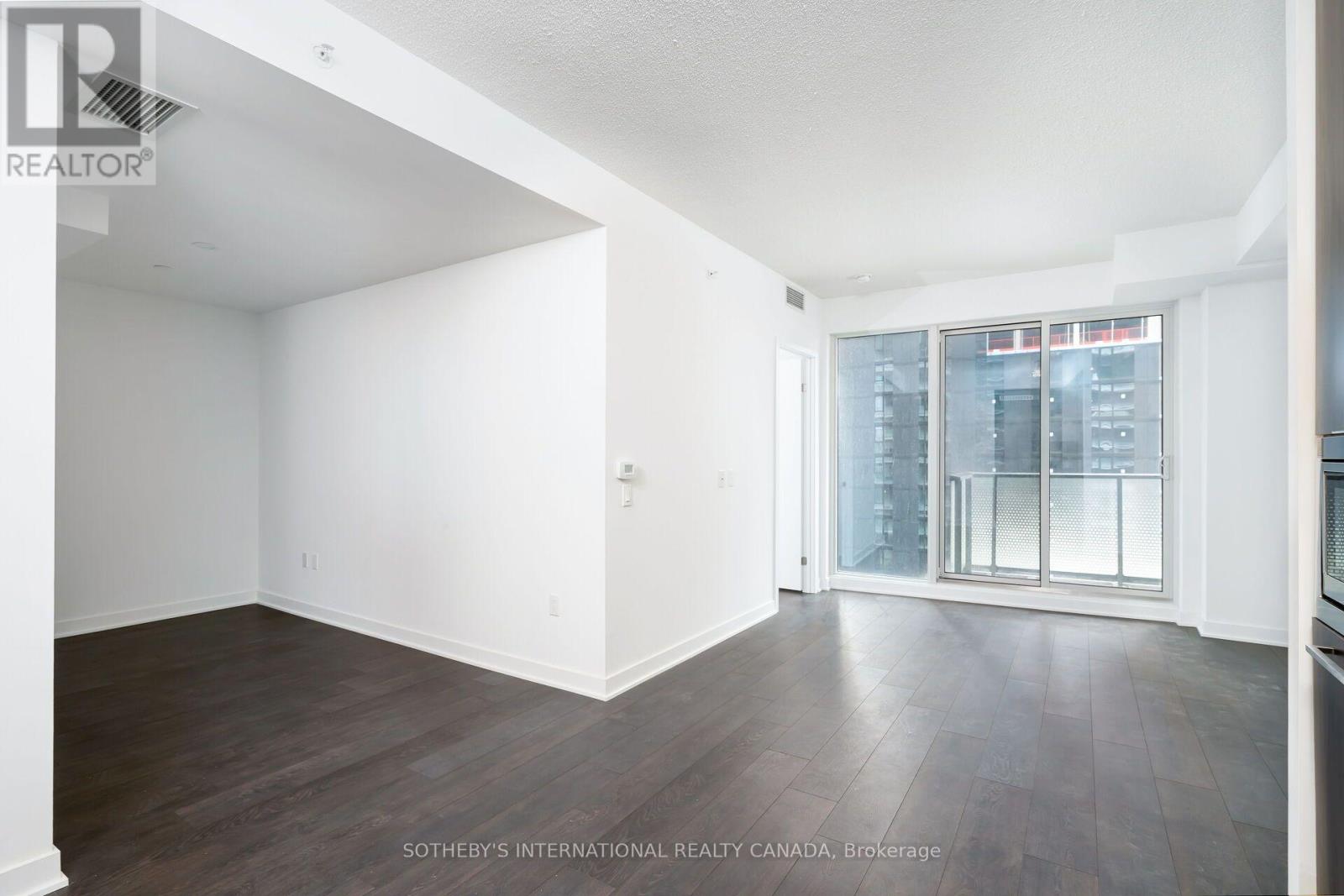 Photo of 125 Blue Jays Way