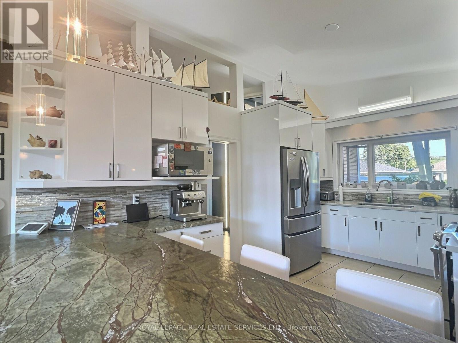 33 BLUE FOREST DRIVE - 15