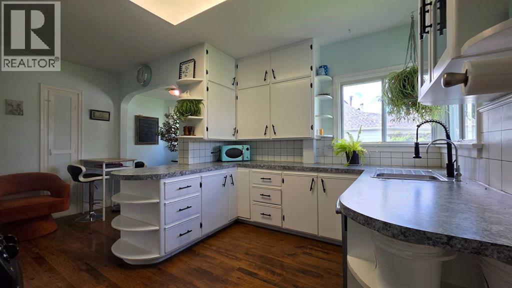 5105 WINDSOR Avenue - 13