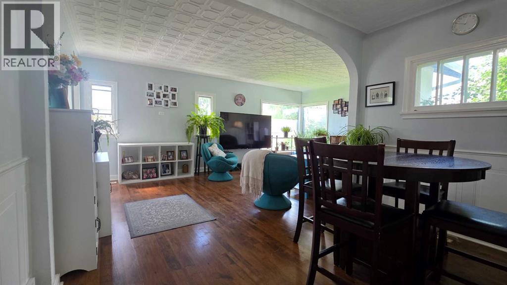 5105 WINDSOR Avenue - 8