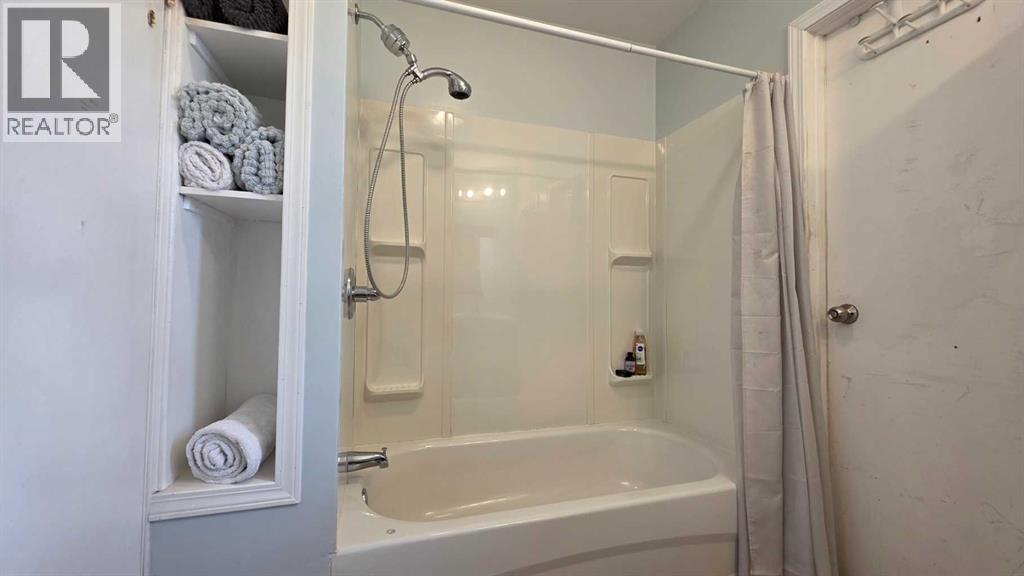 5105 WINDSOR Avenue - Image 24