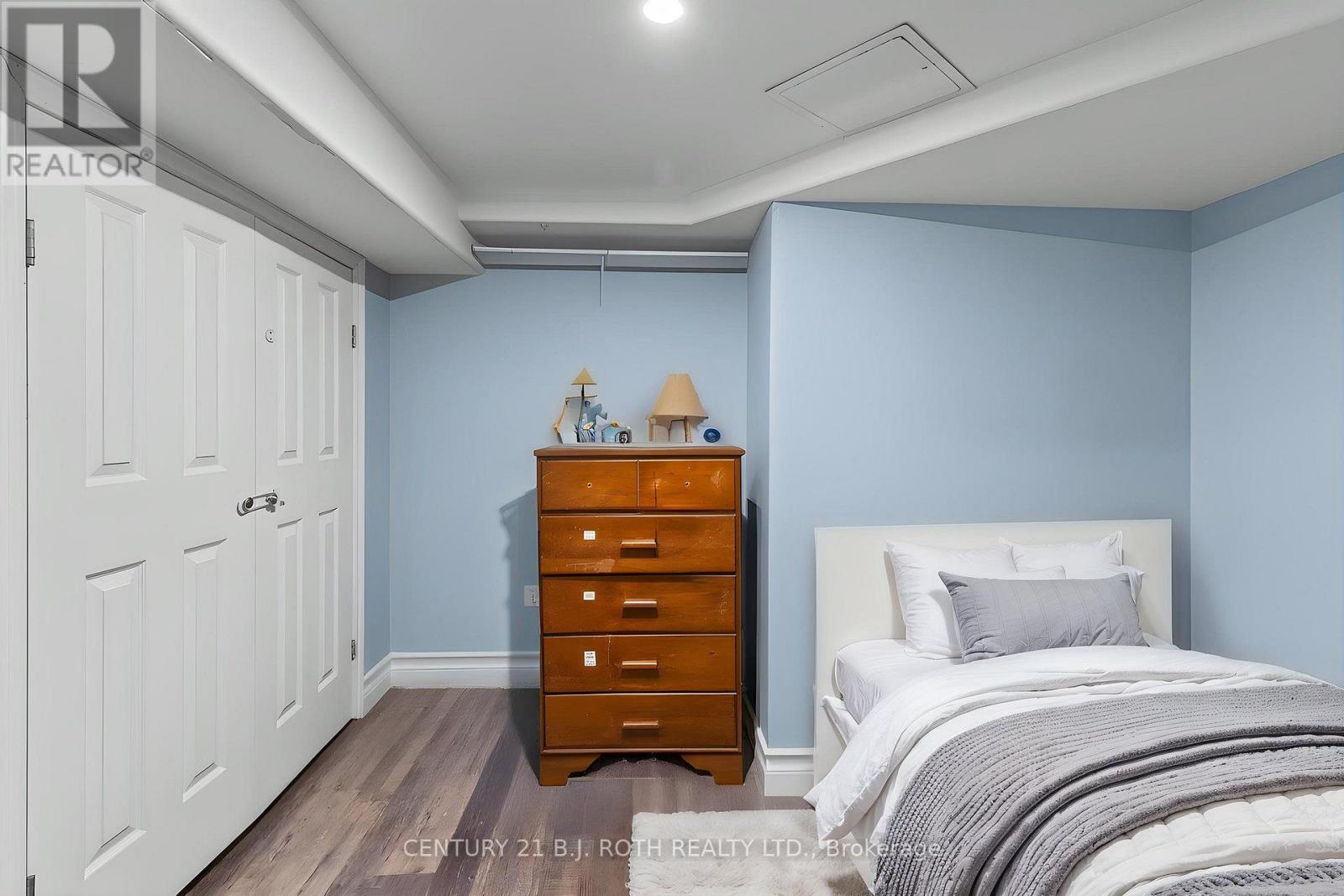 323 CRAWFORD STREET - 13