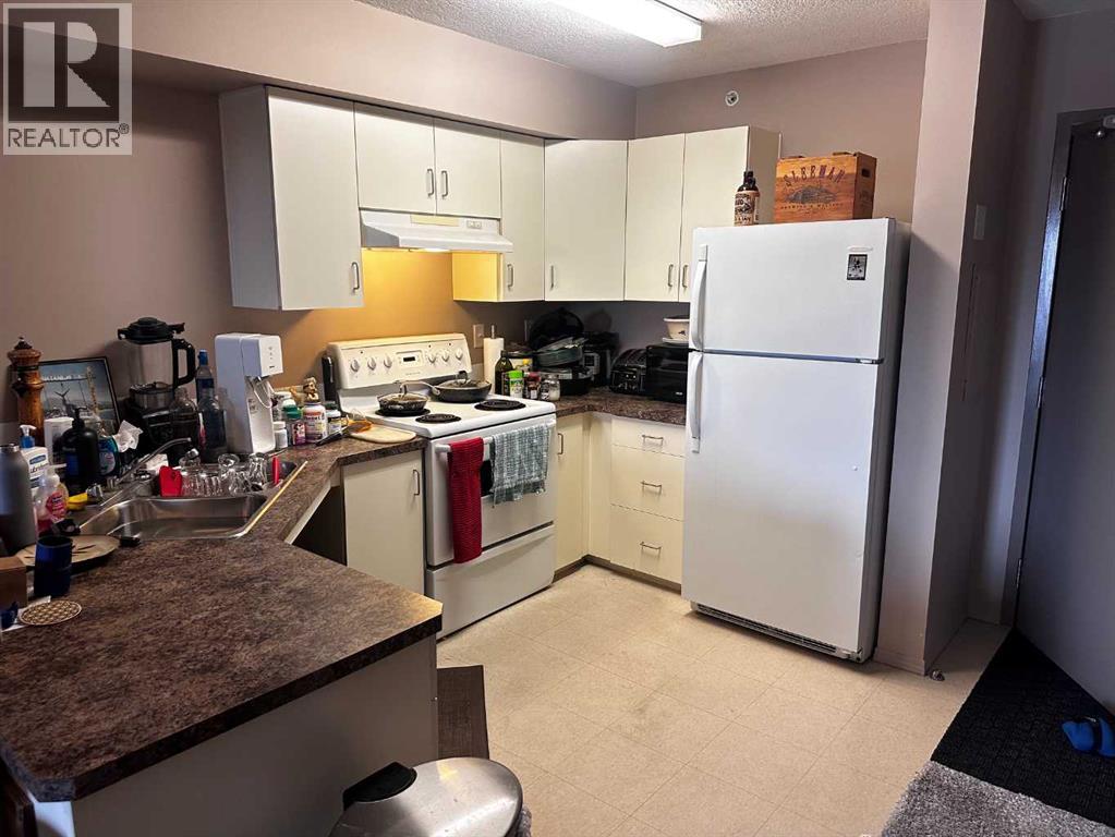 #304A 80 Kelloway Crescent - 6