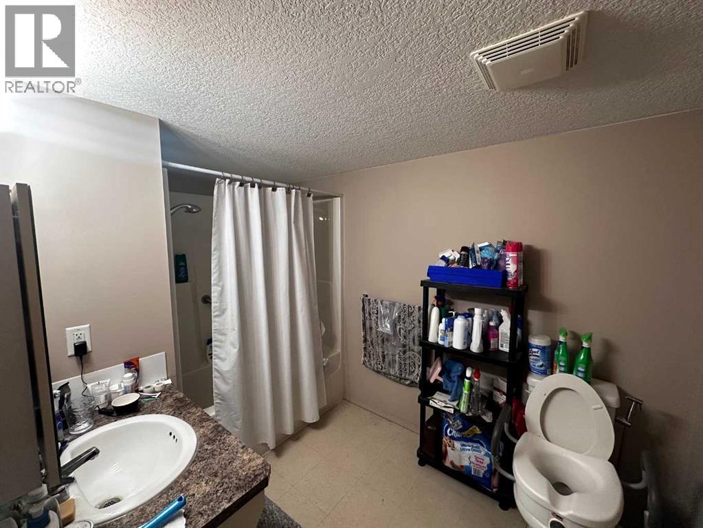 #304A 80 Kelloway Crescent - 7