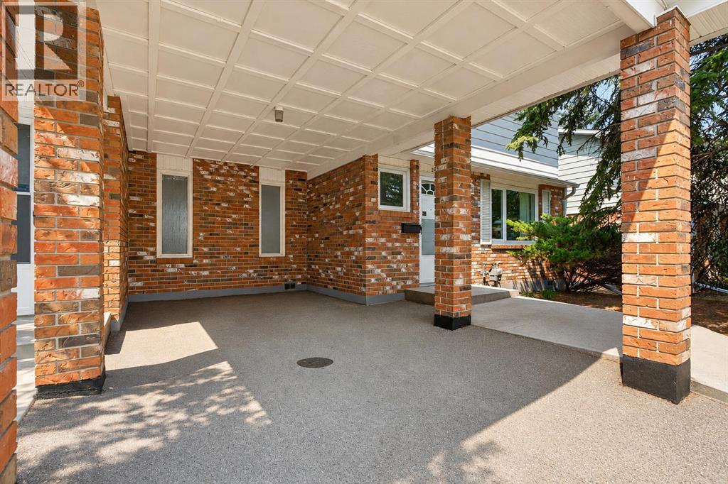 21, 2815 Palliser Drive SW, Oakridge, Calgary photo 2