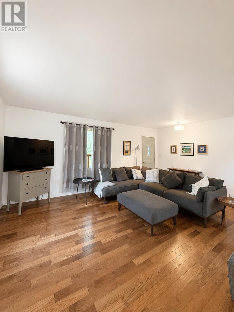 101 Balsam DR - 9