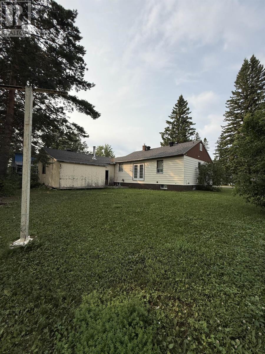 101 Balsam DR - 3