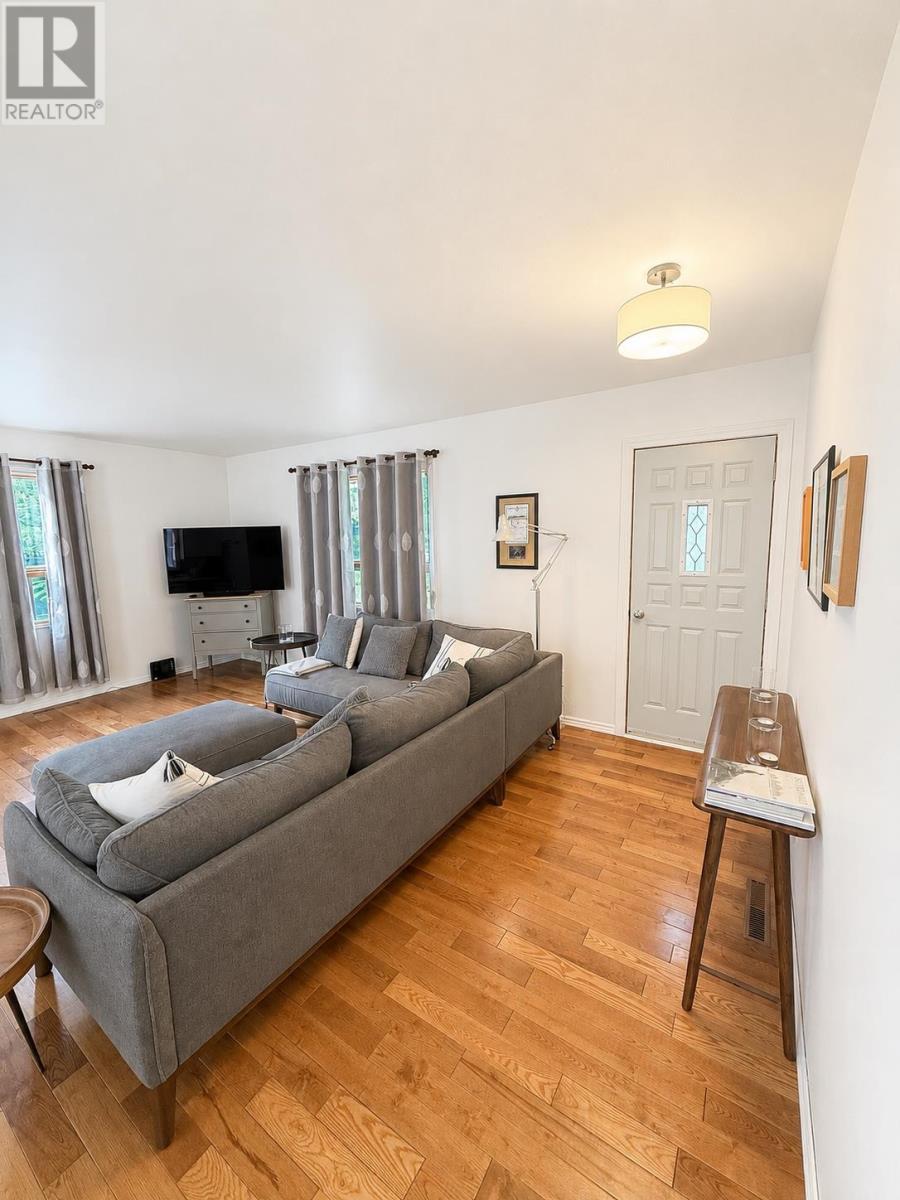 101 Balsam DR - 8