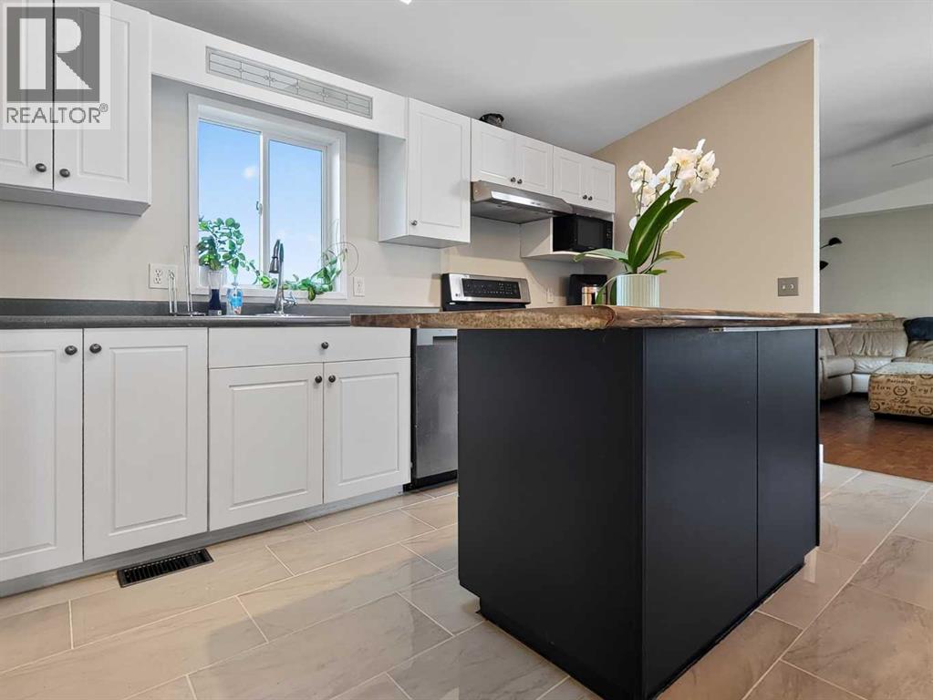 10826 98 Street - 20