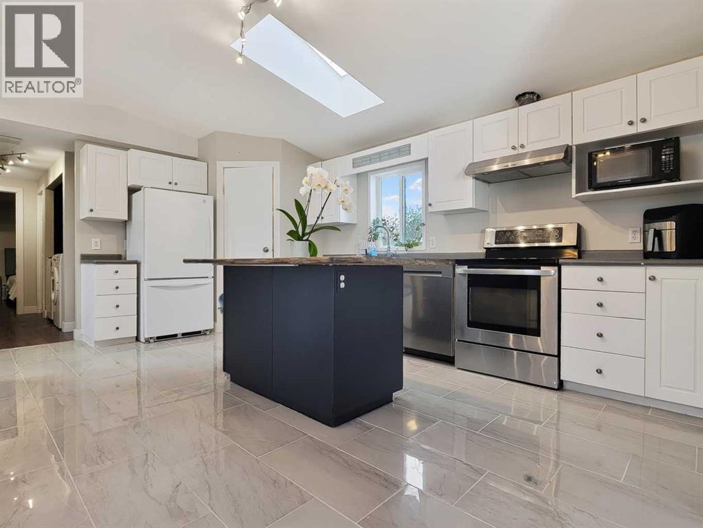 10826 98 Street - Image 16