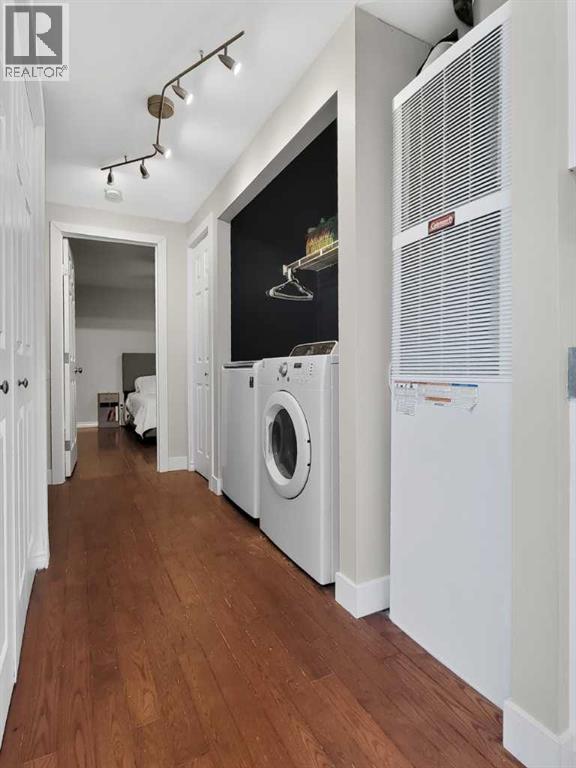 10826 98 Street - Image 23