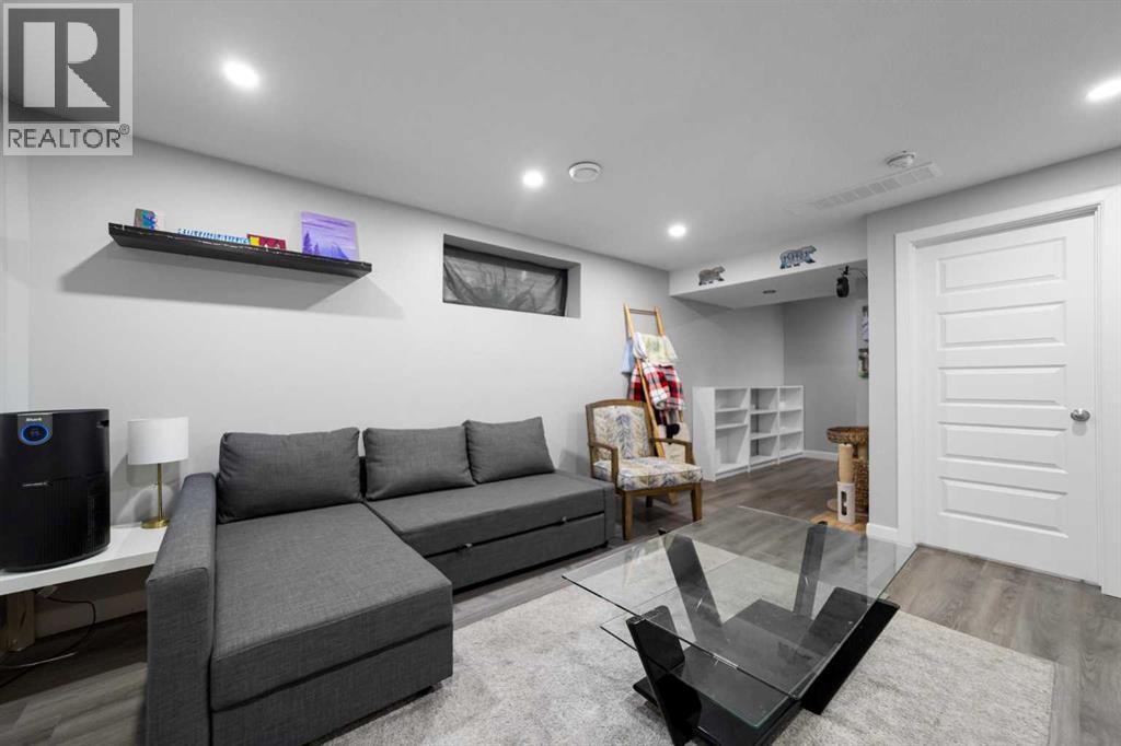 3706 76 Street - Image 24