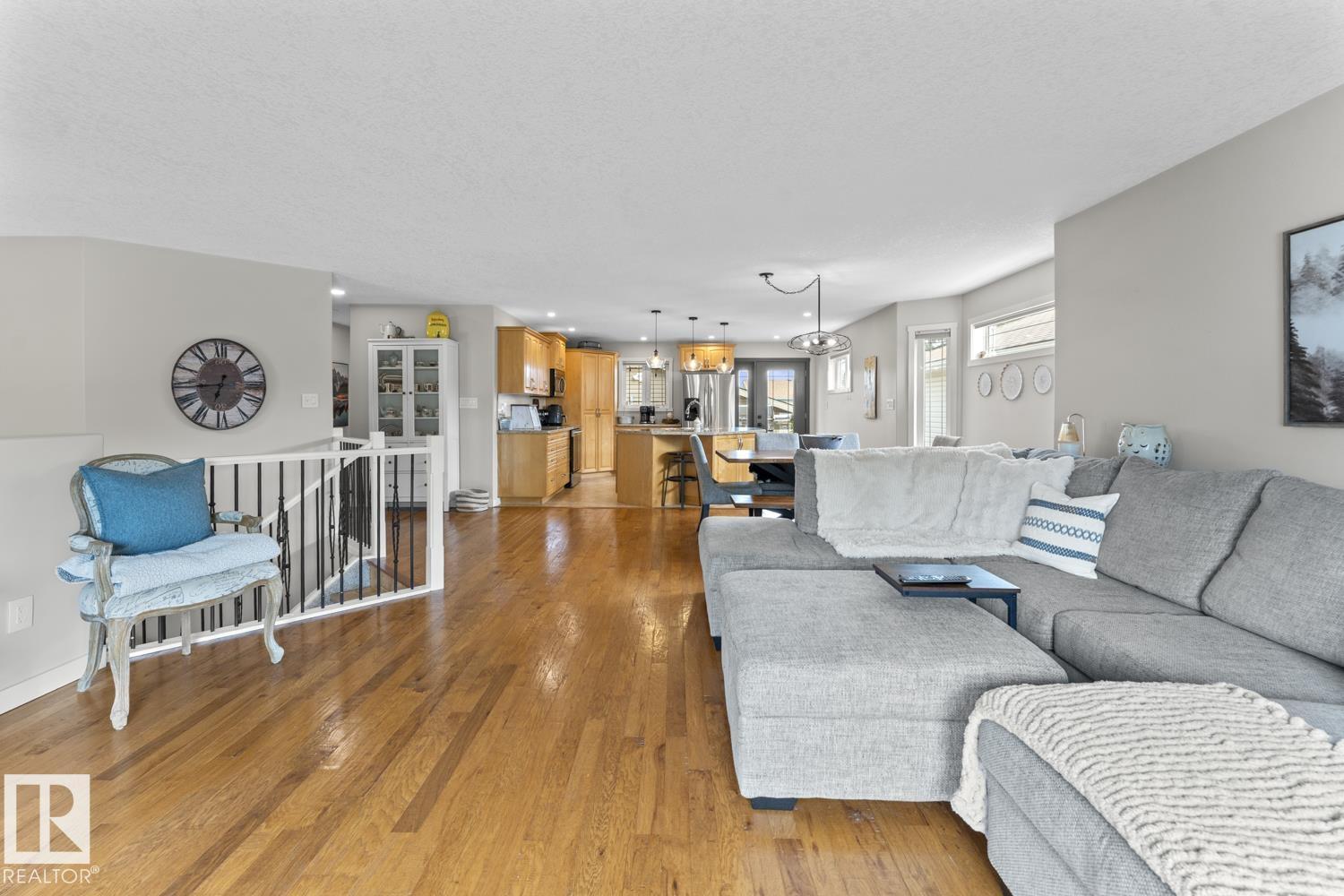 4109 40 ST - 17