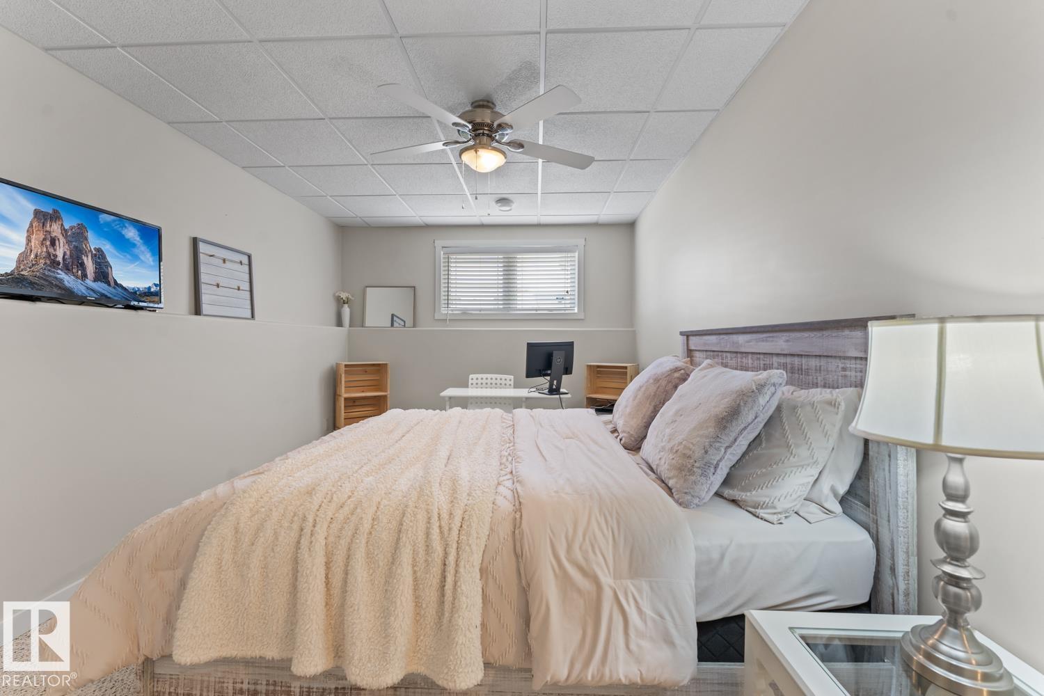 4109 40 ST - 37