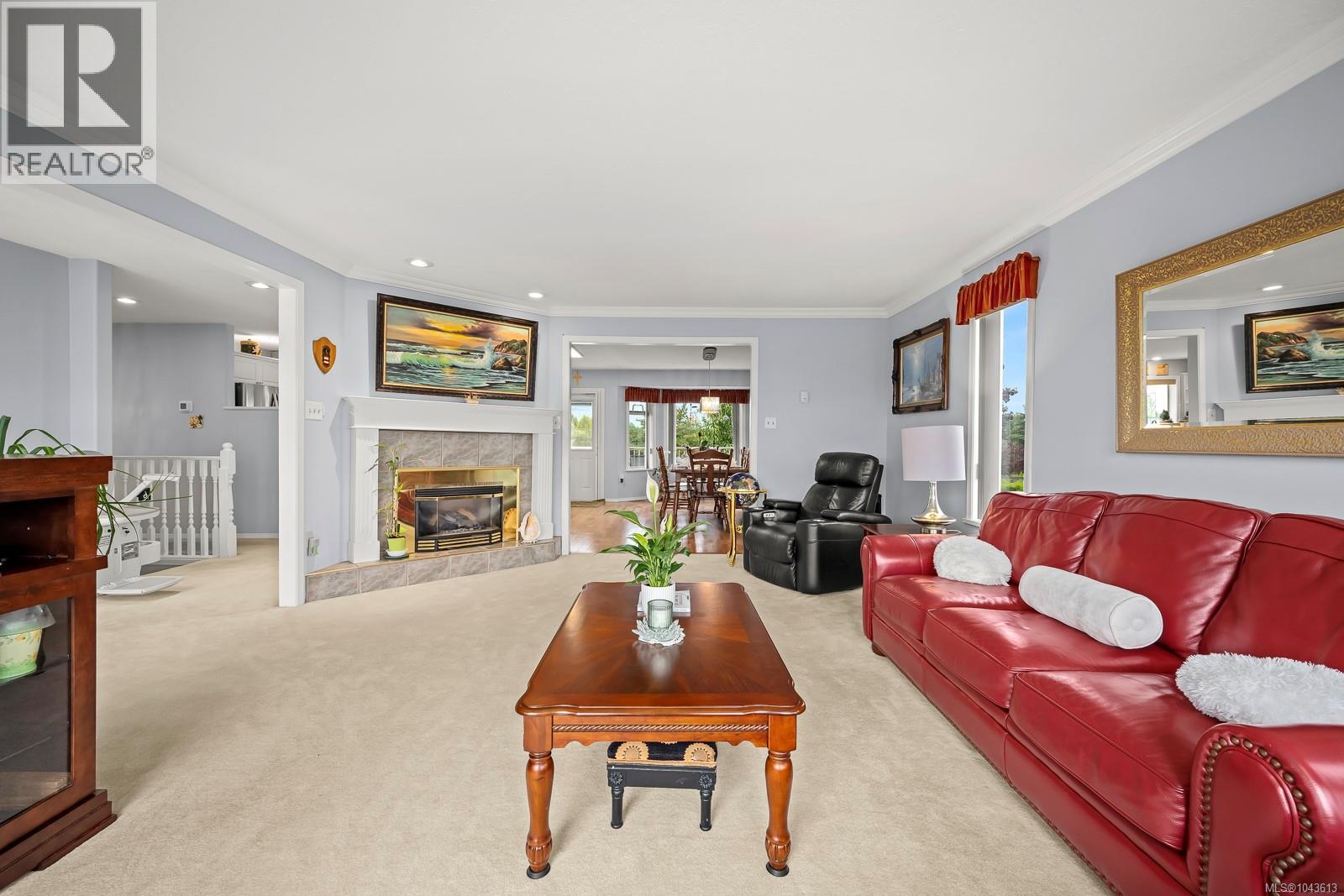 1564 Trumpeter Cres SW - 13