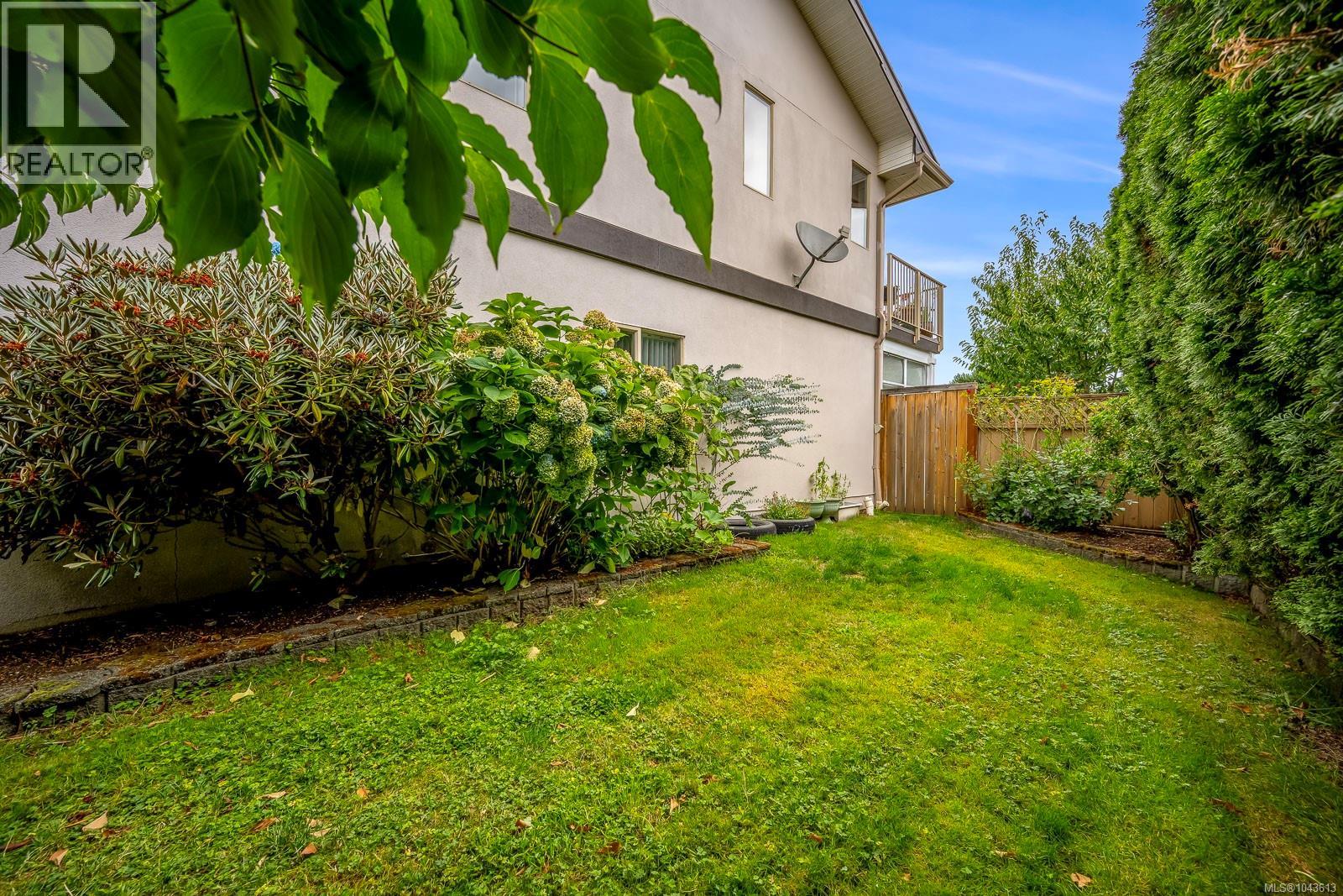 1564 Trumpeter Cres SW - 59