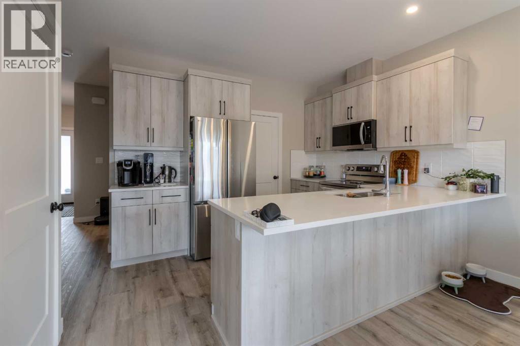 #4 1568 Stafford Drive N - 2