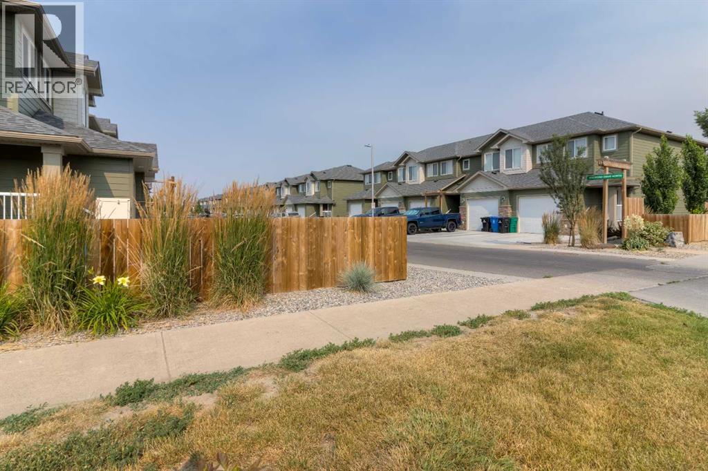 #4 1568 Stafford Drive N - 41