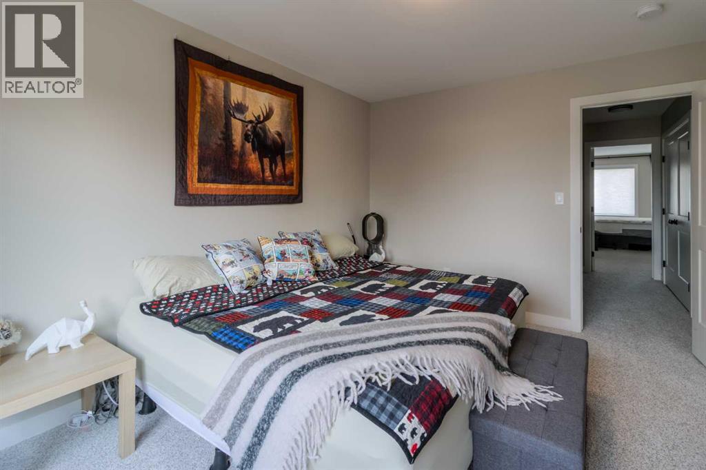 #4 1568 Stafford Drive N - Image 13