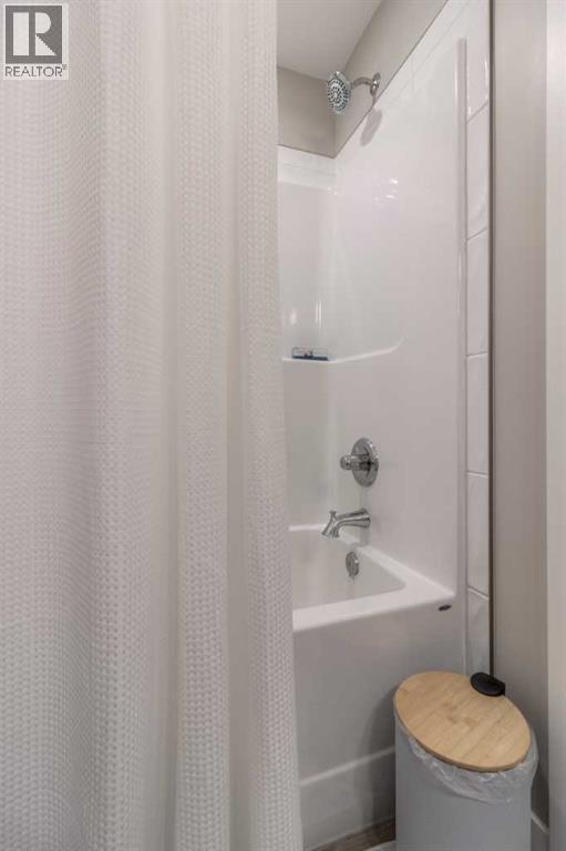#4 1568 Stafford Drive N - Image 18