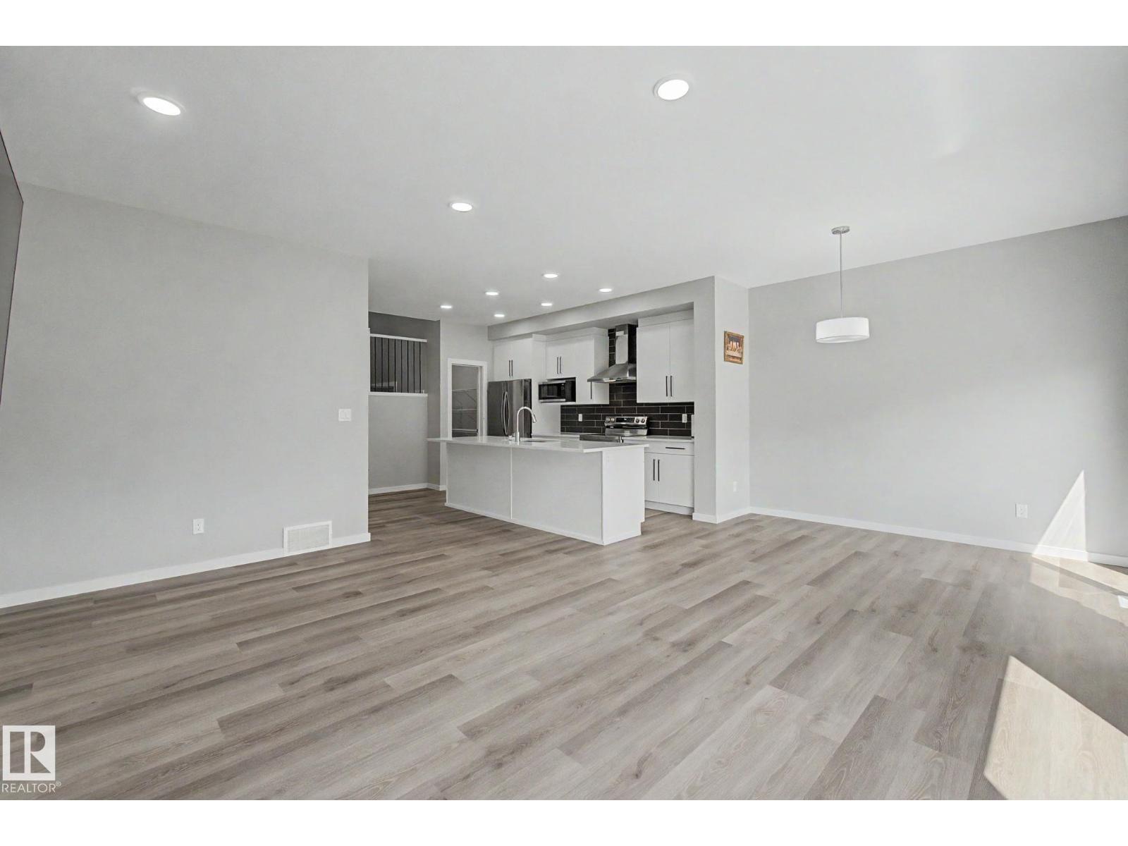 311 29 ST SW SW - 17
