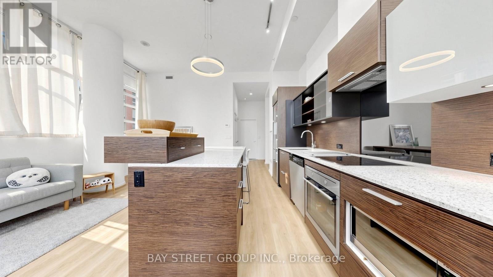 #311 75 ST NICHOLAS STREET - 12