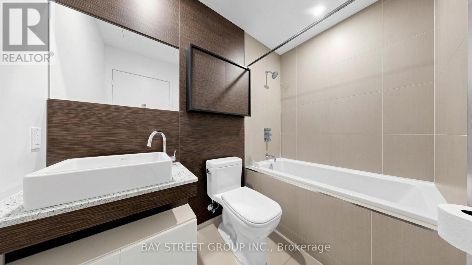 #311 75 ST NICHOLAS STREET - 17