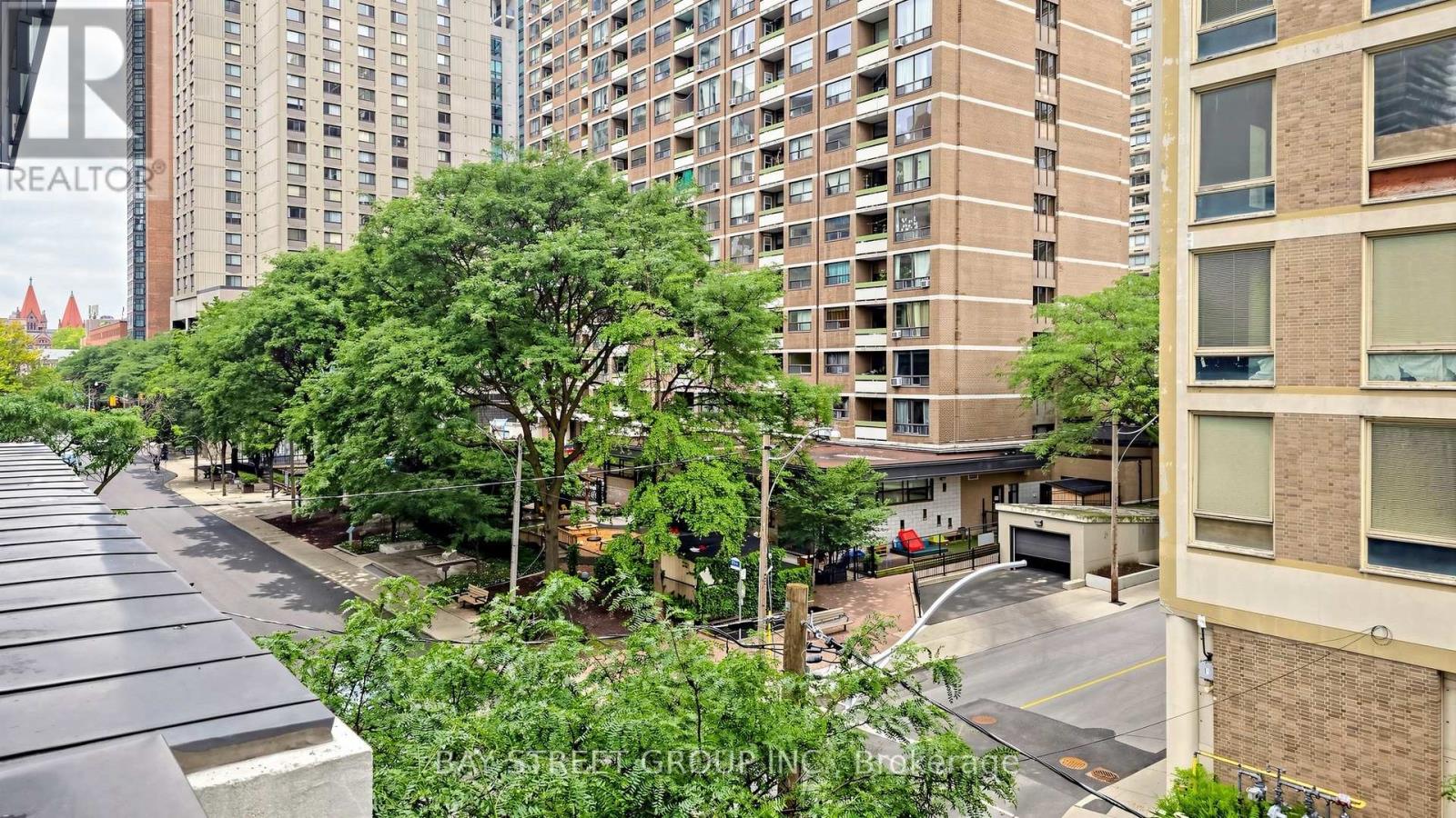 #311 75 ST NICHOLAS STREET - 19