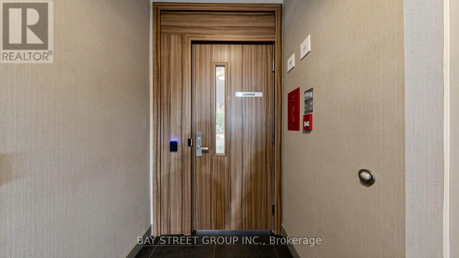 #311 75 ST NICHOLAS STREET - 26