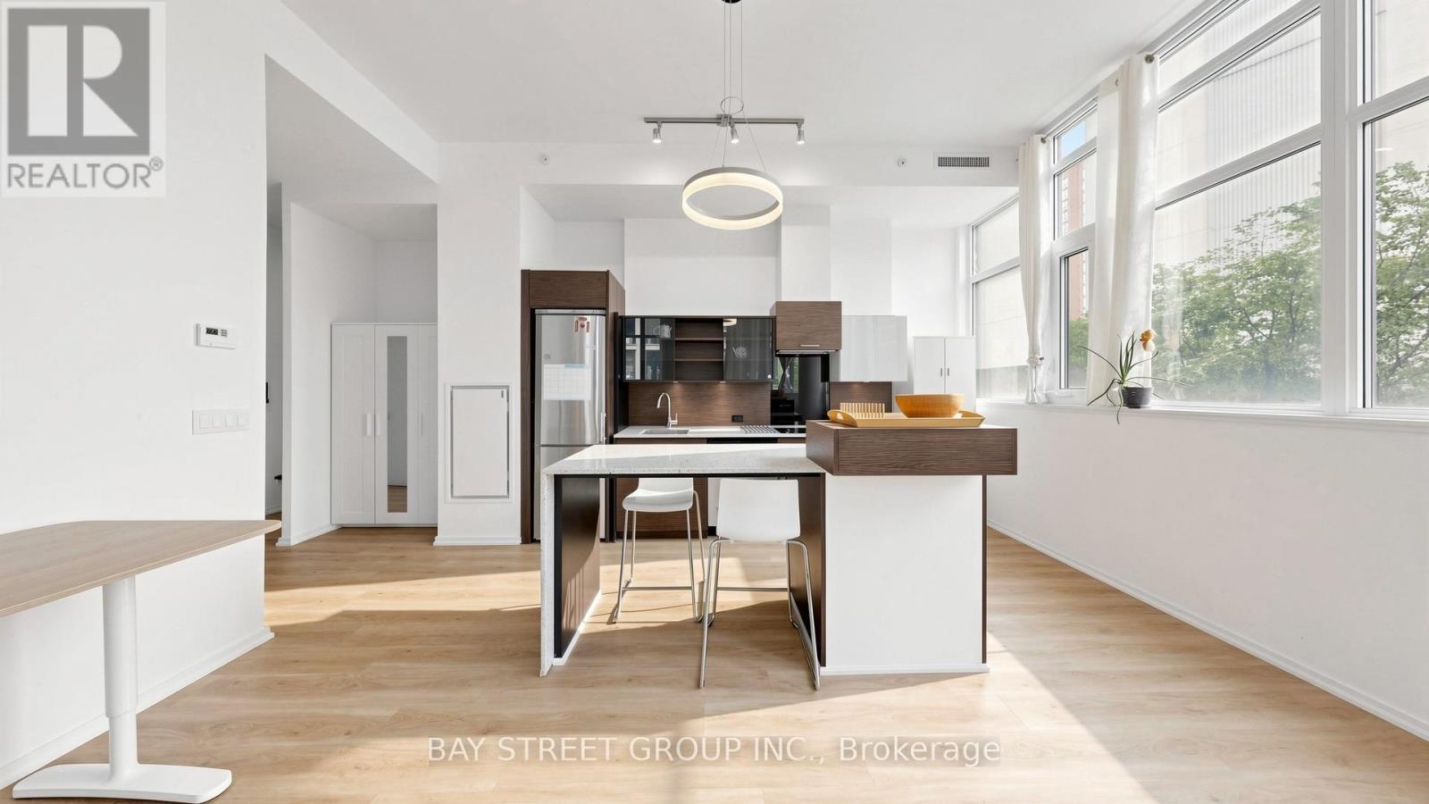 #311 75 ST NICHOLAS STREET - 9