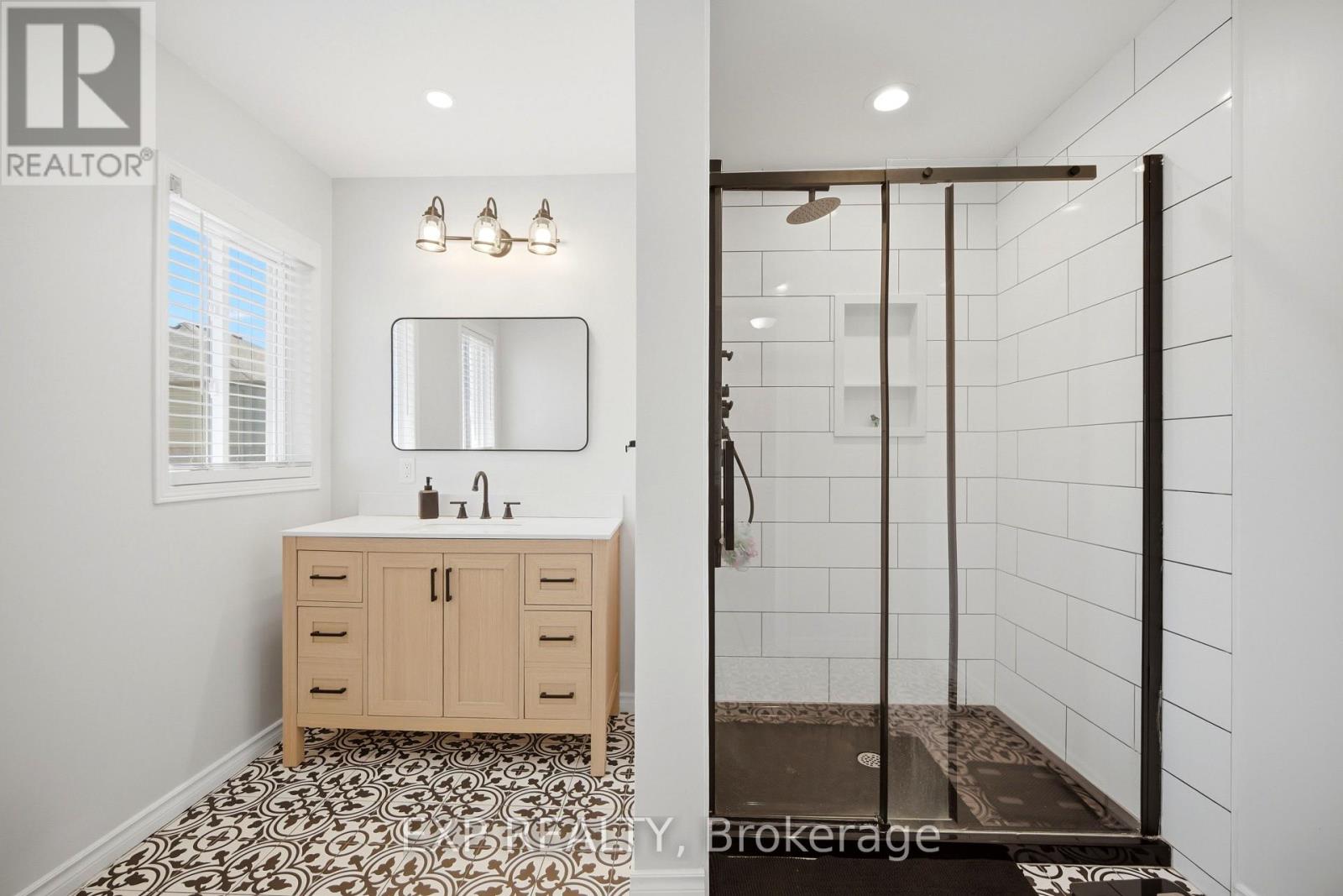 579 SHAFTSBURY STREET - Image 21