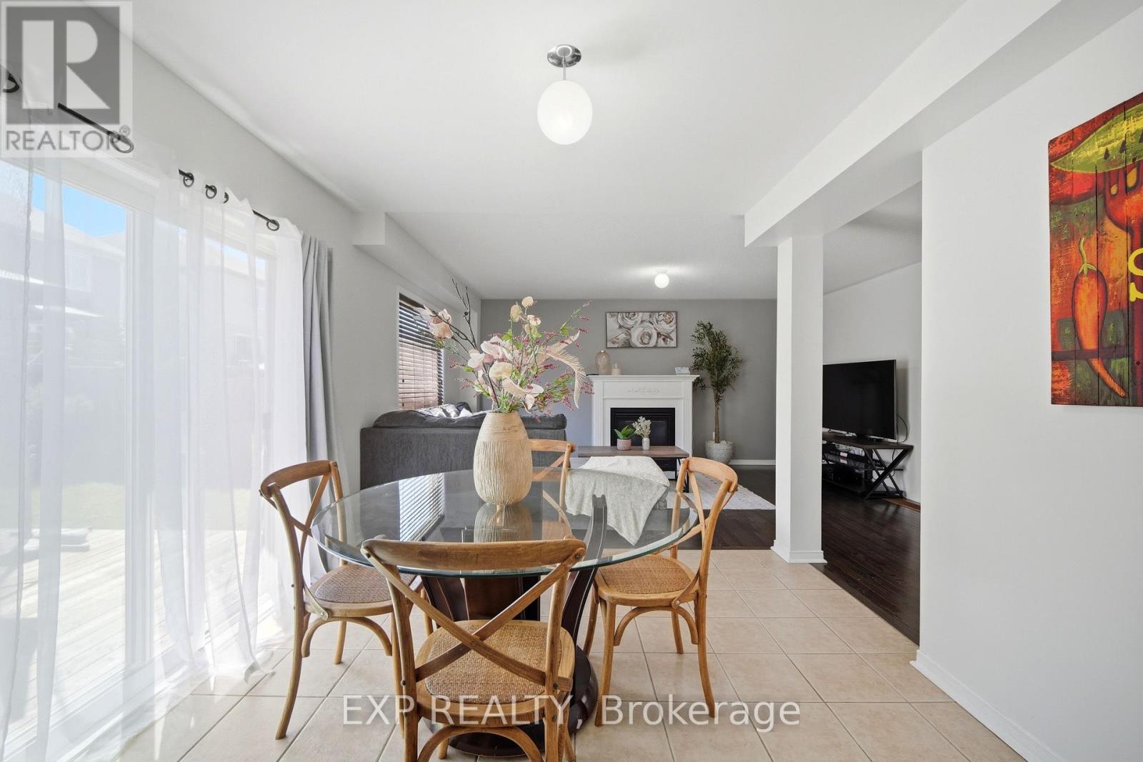 579 SHAFTSBURY STREET - 7