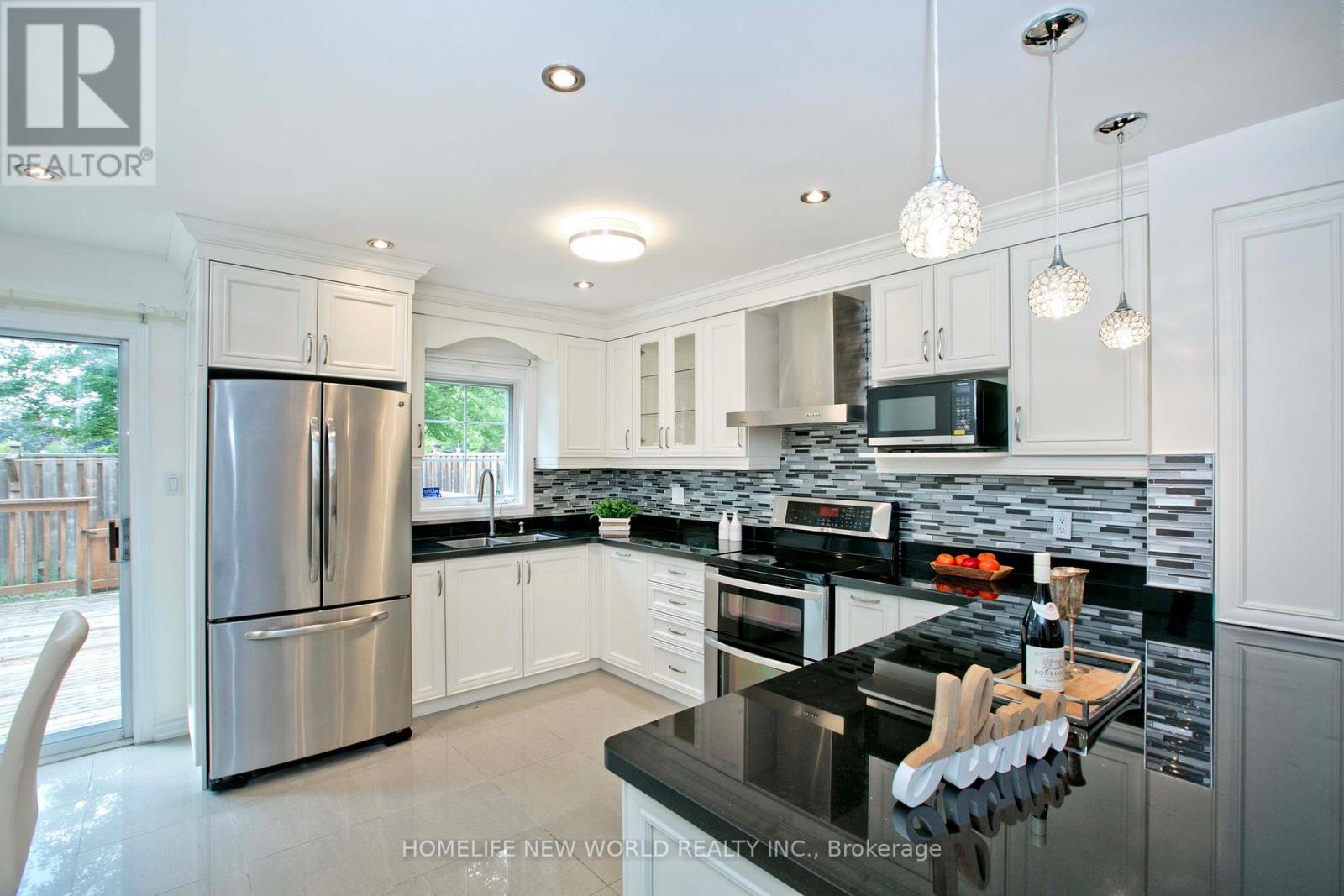86 AMARILLO AVENUE - 11