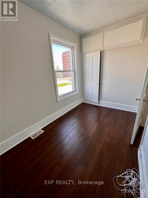 2 Bed, 1 Bath House for Rent in Ottawa – 2 – 502 RICHARDSON AVENUE, Ottawa – MLS# X13619484 - Image 16